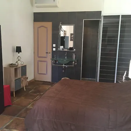 Pensión La Mandarinette 3*