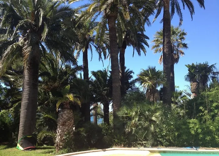 Pensionat La Mandarinette 3*